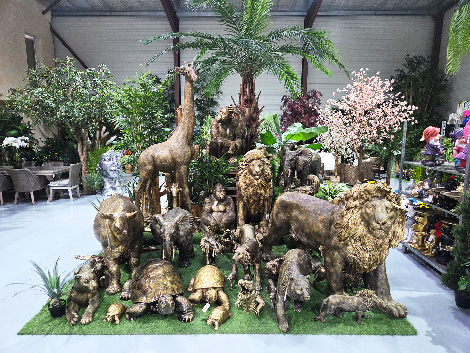Girafes résine et végétation